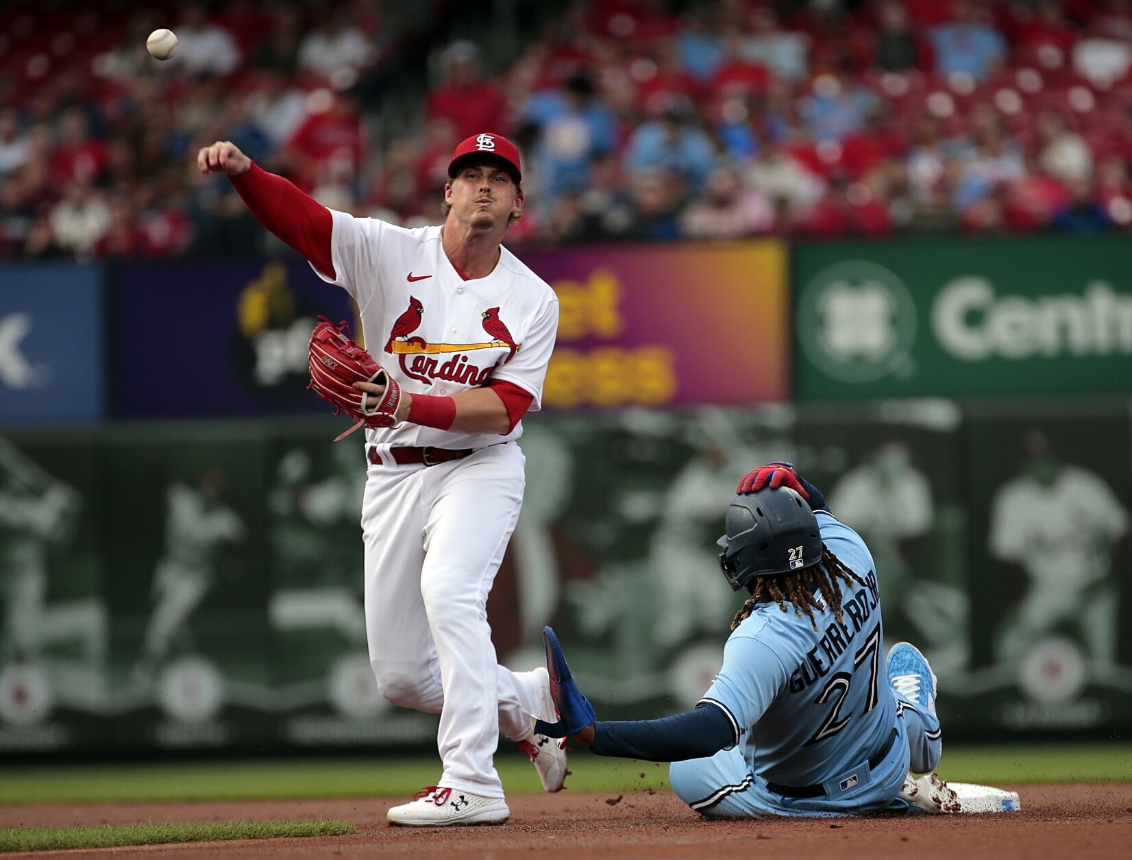Cardinals, Blue Jays play at Busch